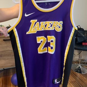 Lebron James Lakers jersey
